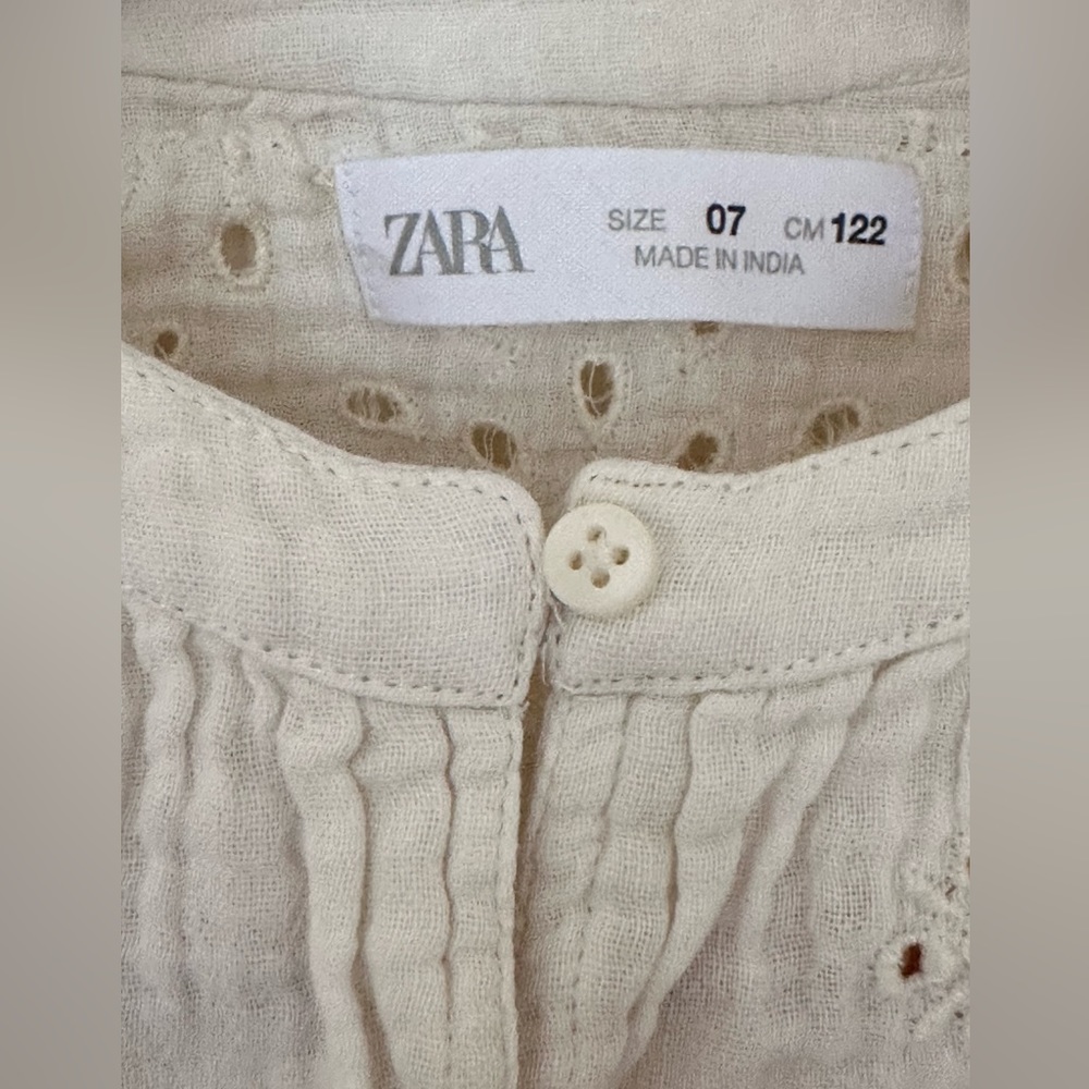 Zara Girl’s Eyelet Cream Blouse size 7 - Picture 5 of 7